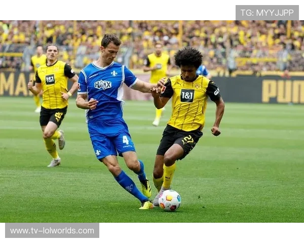 多特蒙德2-0战胜霍芬海姆,布兰特与施洛特贝克各入一球